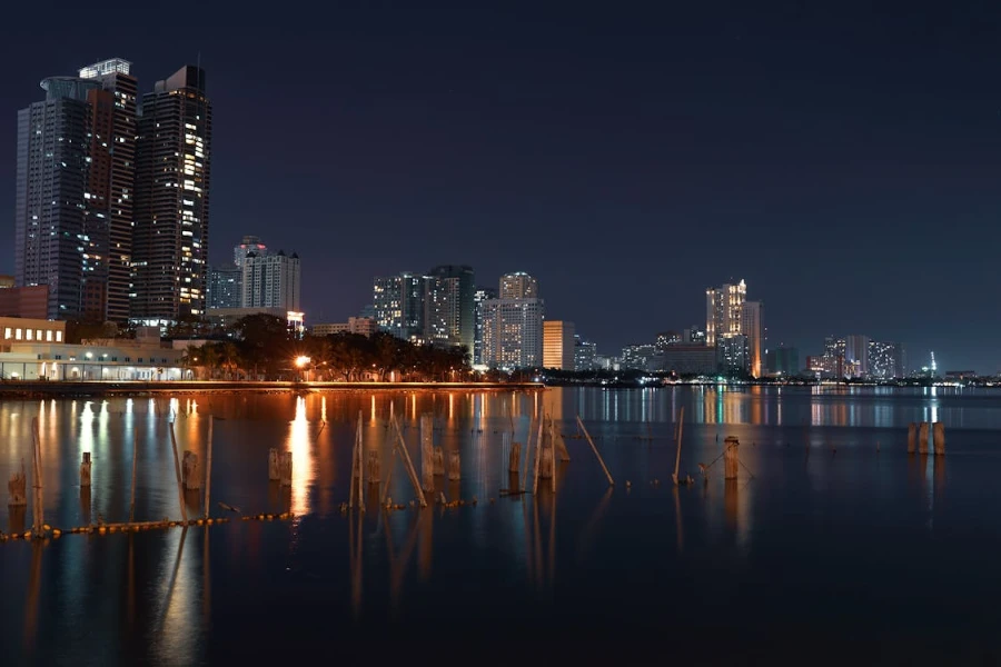 condos-near-business-districts-image-6