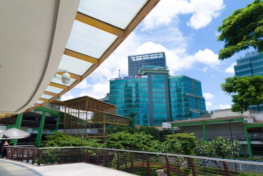 condos-near-shopping-malls-image-3