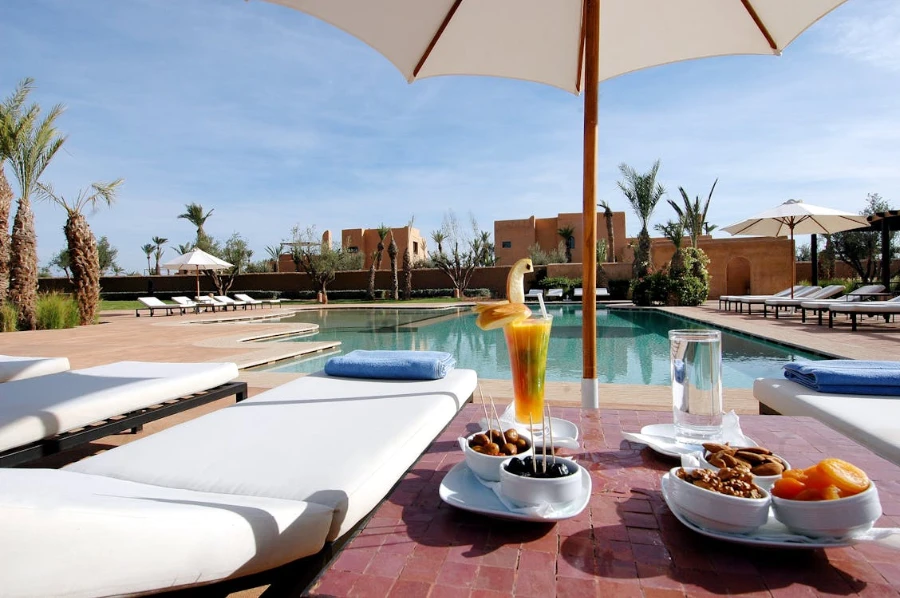 luxury-condos-vs-mid-range-condos-image-2